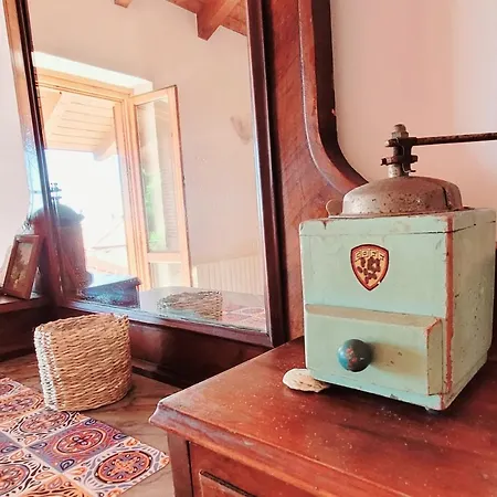 Apartment La Mansarda Del Ciliegio - Deliziosa Mansarda Con Giardino A 6 Km Da