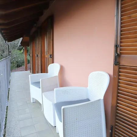 La Mansarda Del Ciliegio - Deliziosa Mansarda Con Giardino A 6 Km Da