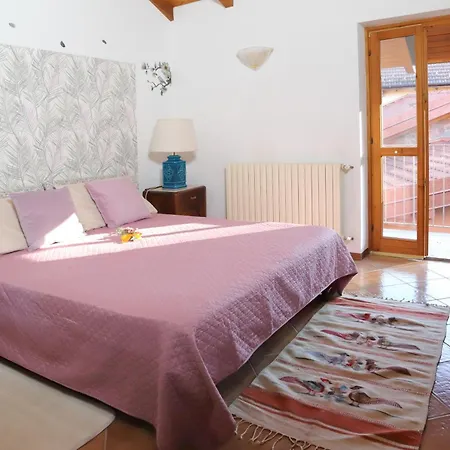 Appartement La Mansarda Del Ciliegio - Deliziosa Mansarda Con Giardino A 6 Km Da *